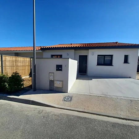 Maison Neuve Avec Terrasse A 5 Minutes Des Plages Ferienhaus